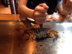 Hiroshima style okonomiyaki of Hassyou8